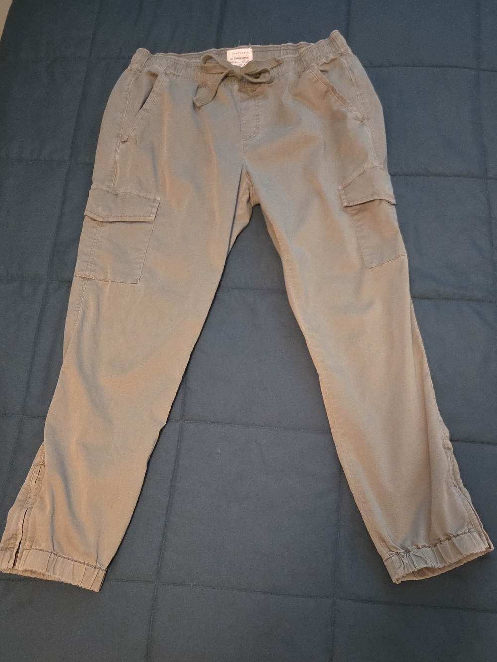 Womens Sanctuary Olive Cargo Joggers with Drawstring Waist and Cuff